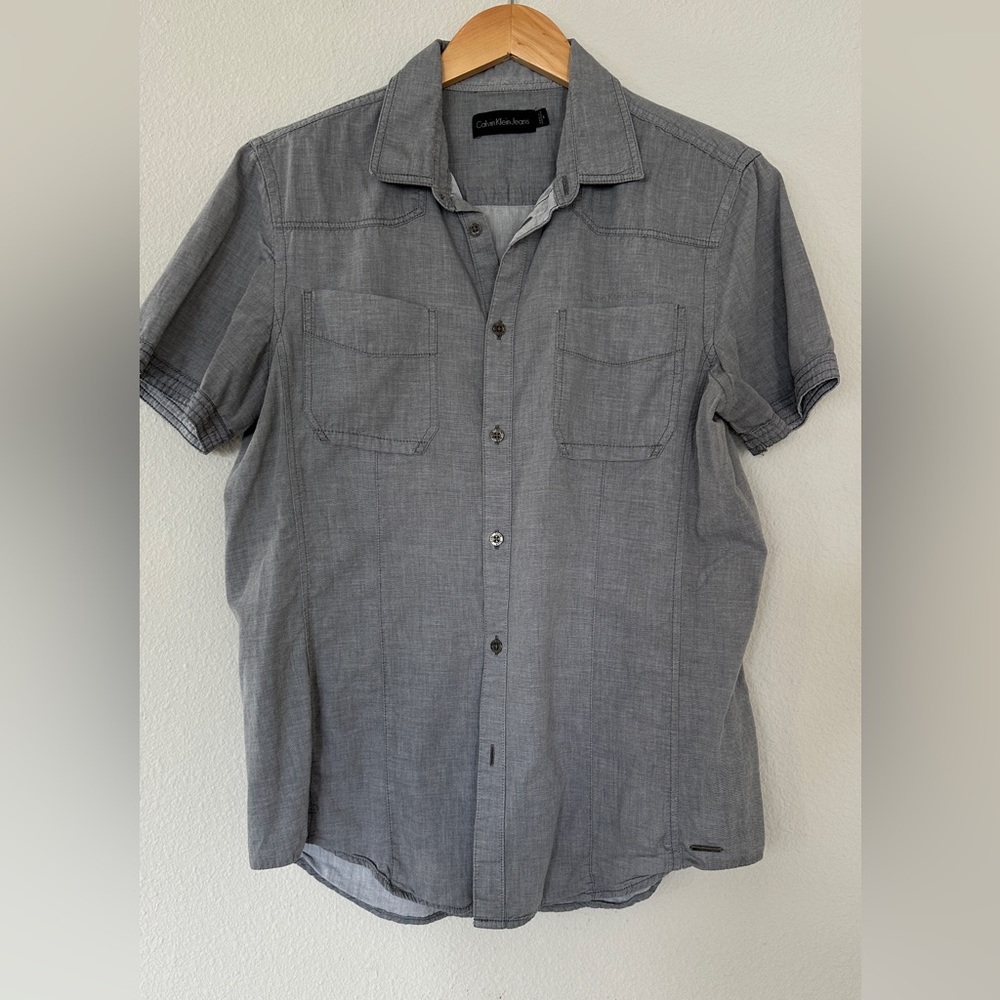 Calvin Klein Men's Gray Short Sleeve Shirt